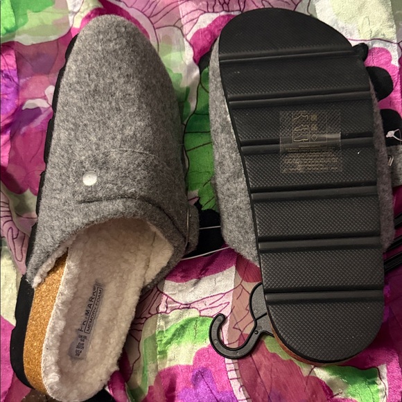 Primark Soft Gray Women's Slippers - Picture 2 of 3